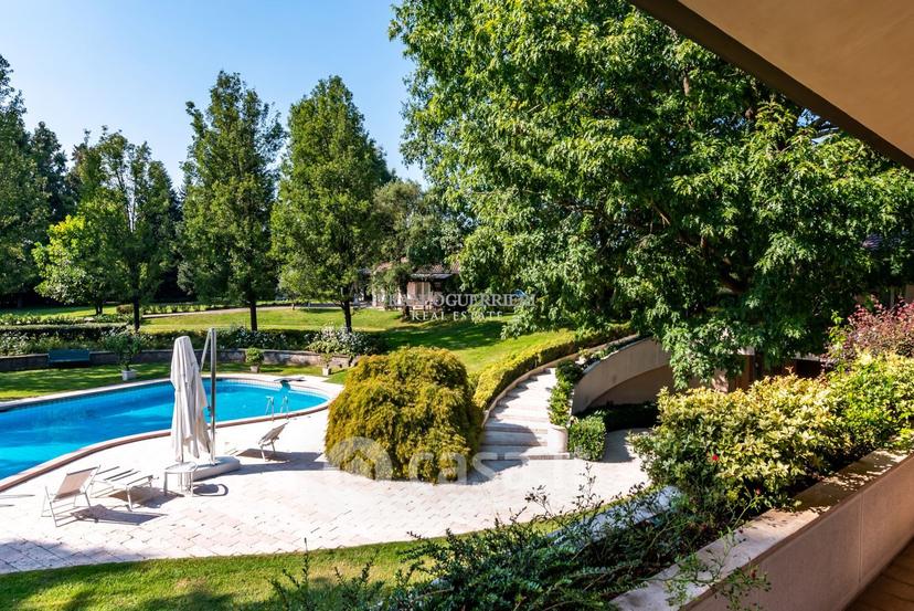 Villa in Via Alcide de Gasperi — foto 37 di 45