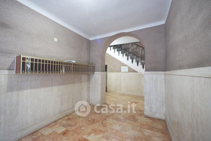 Trilocale in Via Laiasso 10 — foto 8 di 23
