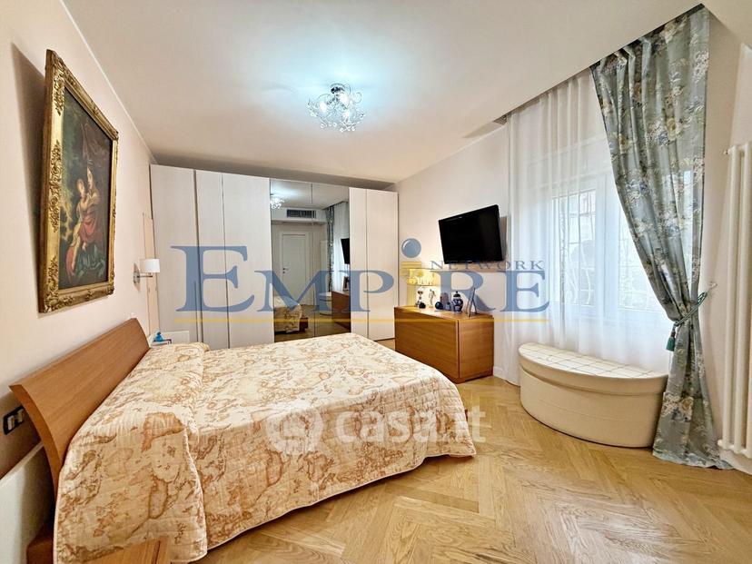 Villa in Via Solferino 48 — foto 2 di 35
