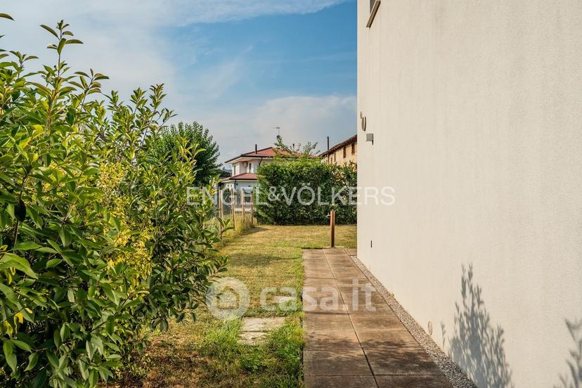 Villa in Via Alessandro Volta 22 — foto 20 di 44