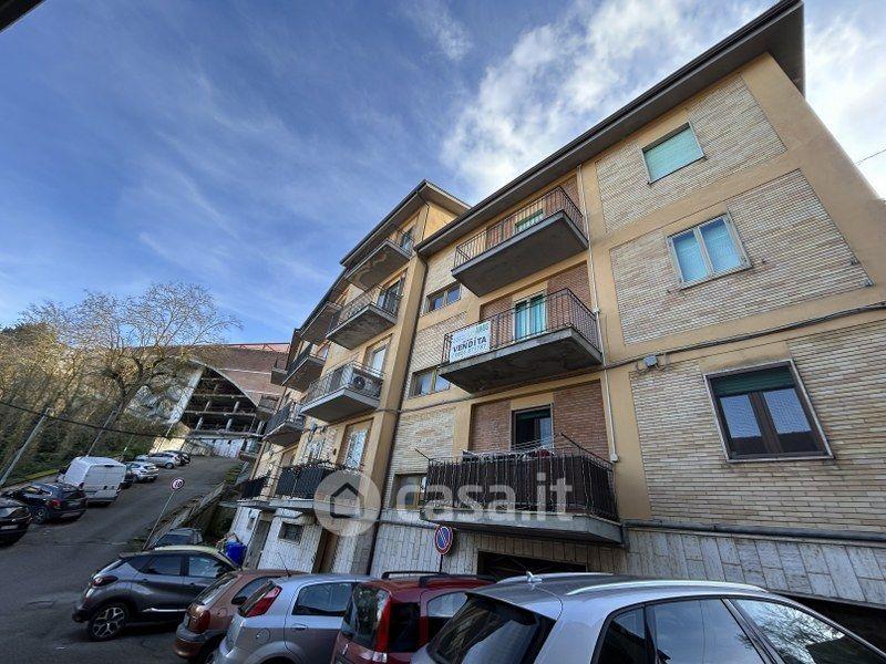 Trilocale in Via Adinolfi 13 — foto 13 di 19