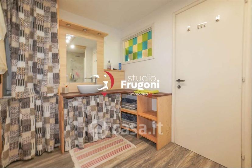 Bilocale in Via Guasch — foto 17 di 17