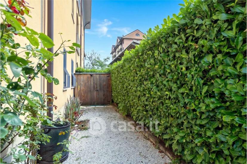 Trilocale in Via Giulio Silva 24 — foto 23 di 35