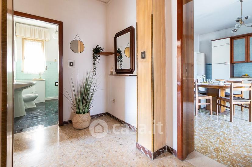 Trilocale in Via Aterno 339 — foto 17 di 65