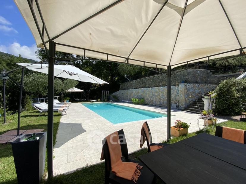 Villa in Castelnuovo — foto 13 di 72