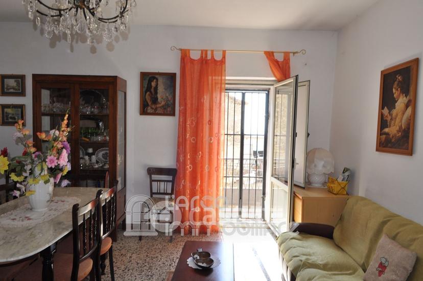 Appartamento in Via Fontana della Terra — foto 10 di 49