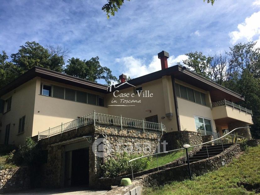Villa in Via Montalese 58