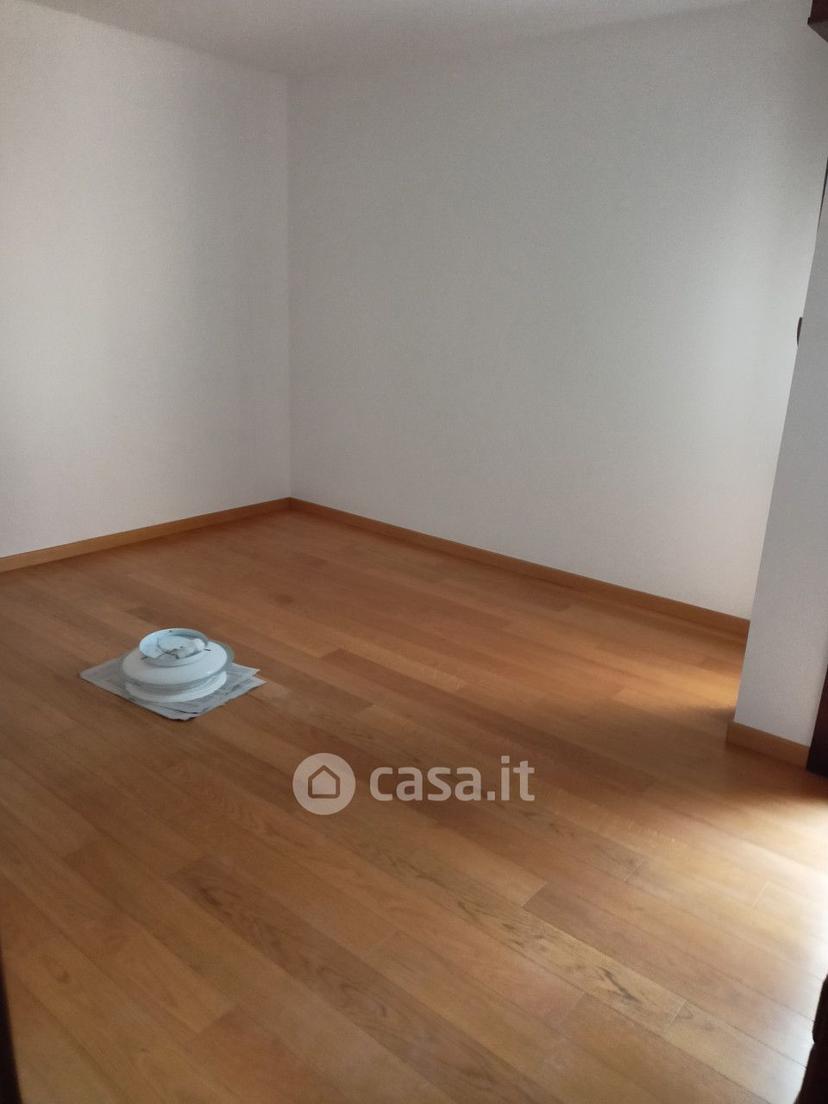 Trilocale in Via Ticino — foto 2 di 7