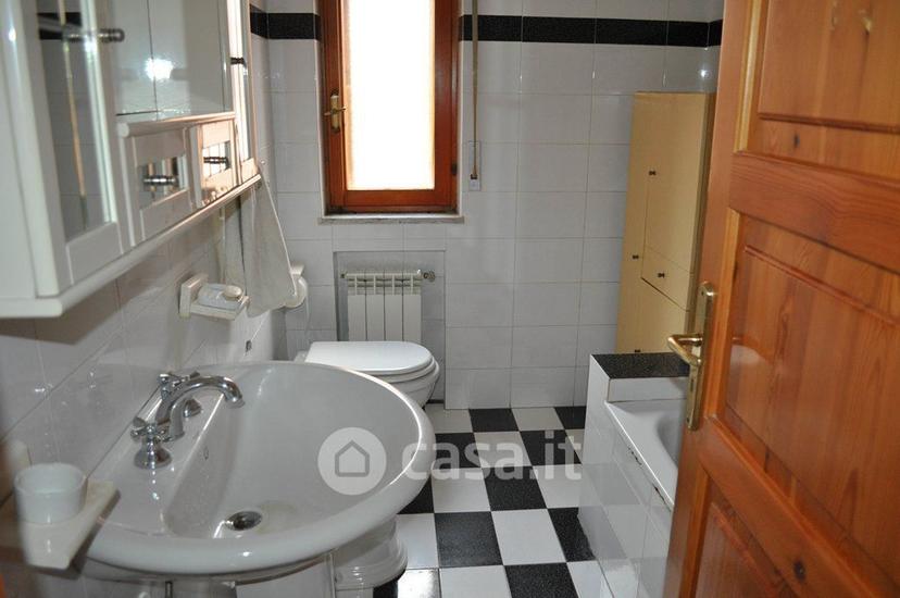 Appartamento in Via Vincenzo Guaragna 5 /4 — foto 4 di 30