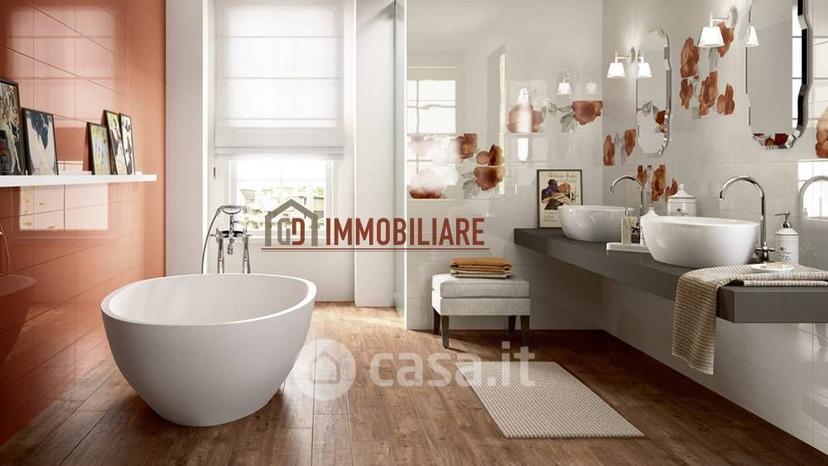 Quadrilocale in Via Legrenzi 10 — foto 7 di 20