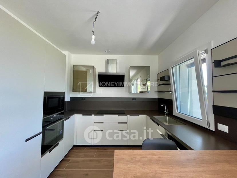 Villa in Via Giovannino Guareschi — foto 17 di 38