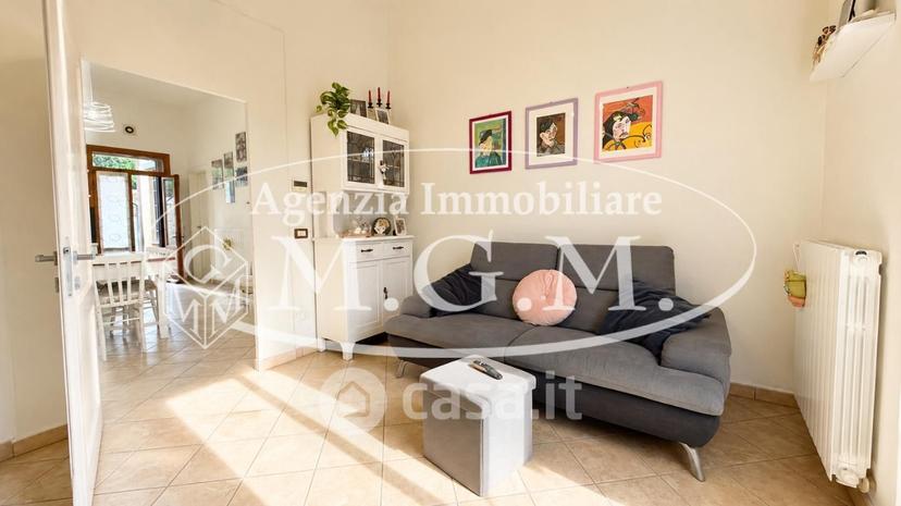 Quadrilocale in Via Fratelli Rosselli — foto 42 di 43