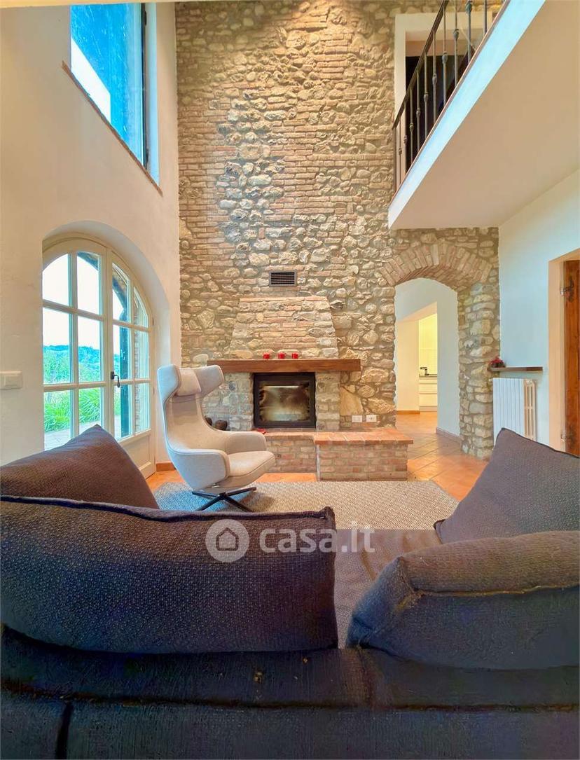 Villa in Via Giosuè Carducci 33 — foto 24 di 29