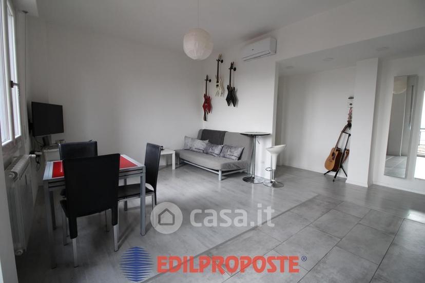 Bilocale in Via Alcide de Gasperi 58 — foto 5 di 9