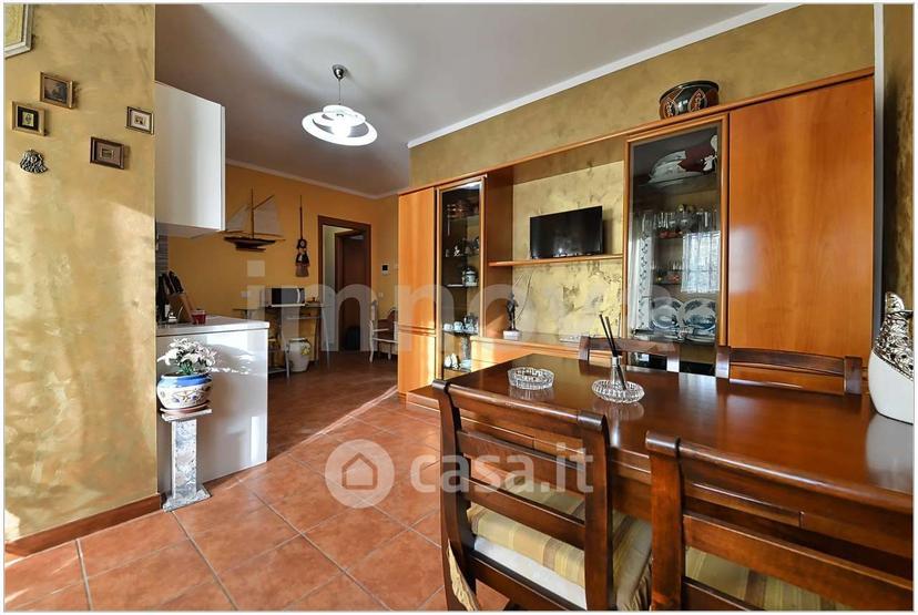 Trilocale in Viale Italia 17 — foto 23 di 24