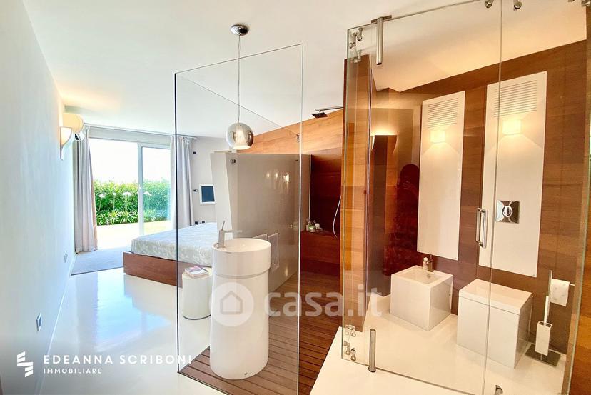 Villa in Via Aurora — foto 25 di 59