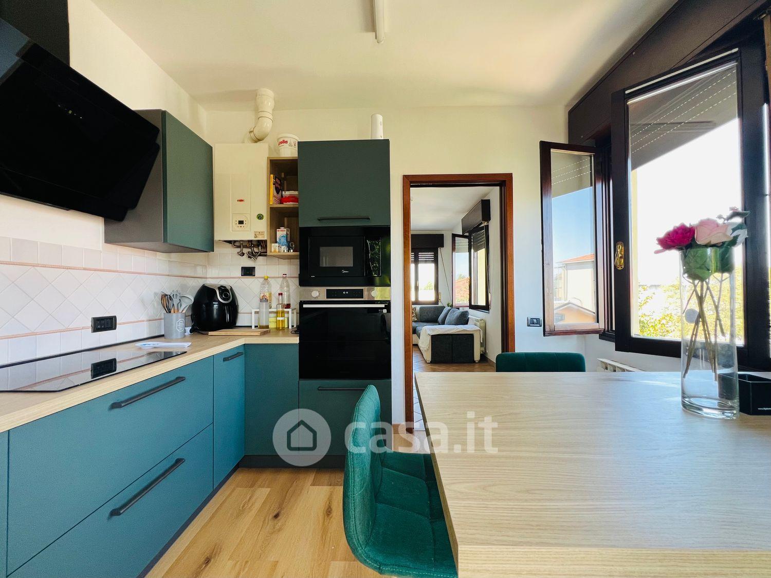 Trilocale in Via Giardini Sud 71