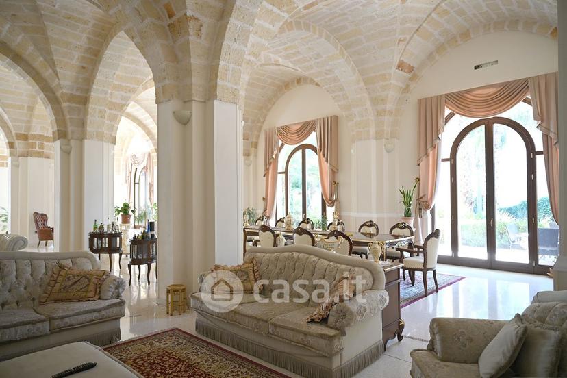 Villa in Via Giulio Cesare 62 — foto 22 di 105