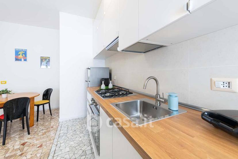 Bilocale in Via Carlo Imbonati 85