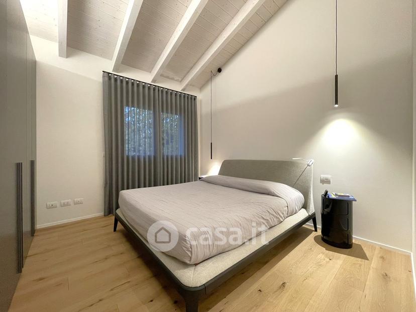 Villa in Via G. Matteotti 82 — foto 24 di 56