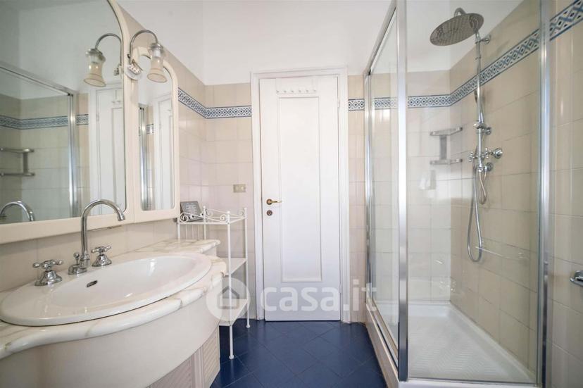 Stanza in Corso Sardegna 115 R — foto 26 di 26