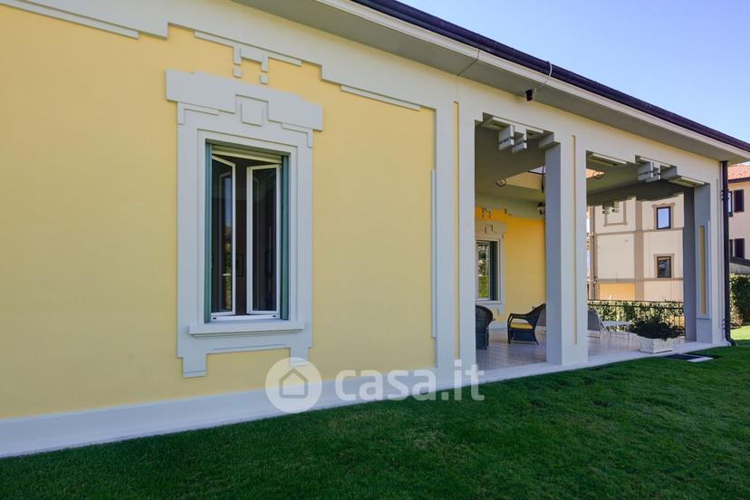 Villa in Via Palestro — foto 39 di 42