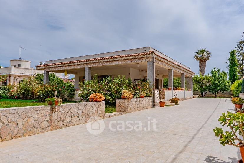 Villa in Via Mar Mediterraneo — foto 20 di 39