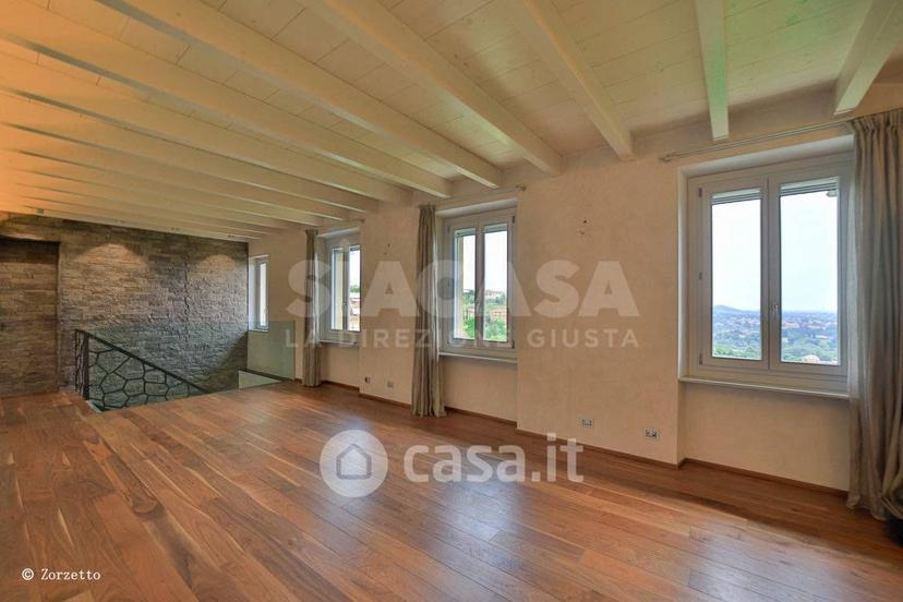 Villa in Via Belvedere 37 — foto 66 di 95