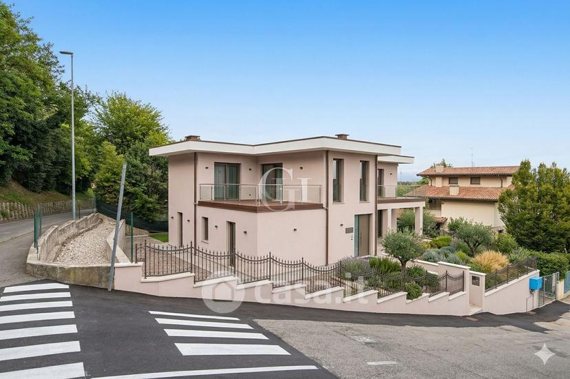 Quadrilocale in Via Mezzocolle 19 — foto 22 di 27