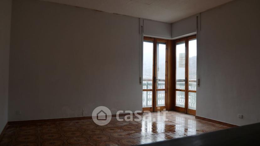 Trilocale in Via Taverna Campanile 70 — foto 17 di 38