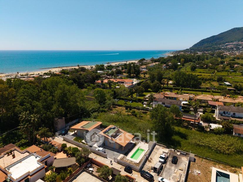 Villa in Via Terracina 58 — foto 56 di 61