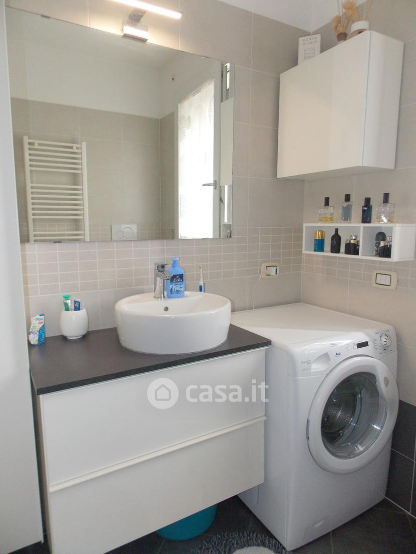Trilocale in Via Volturno 26 — foto 24 di 34