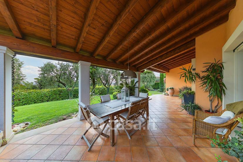 Villa in Via Sirmione 1 — foto 20 di 33