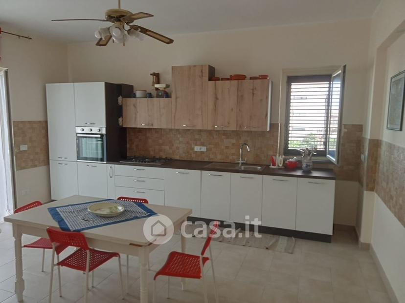 Trilocale in Via F. Cucinotti 2 — foto 15 di 22
