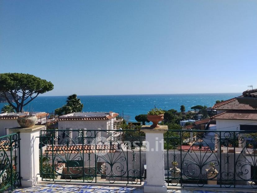 Villa in Via Catena 24 — foto 21 di 30