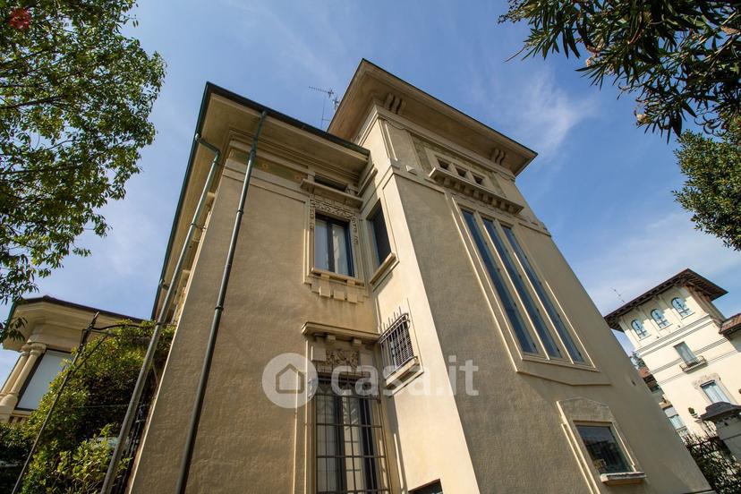 Villa in Corso XX Settembre 50 — foto 26 di 47