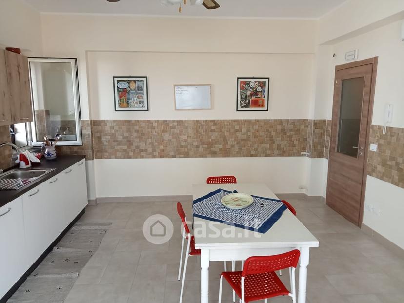 Trilocale in Via F. Cucinotti 2 — foto 18 di 22