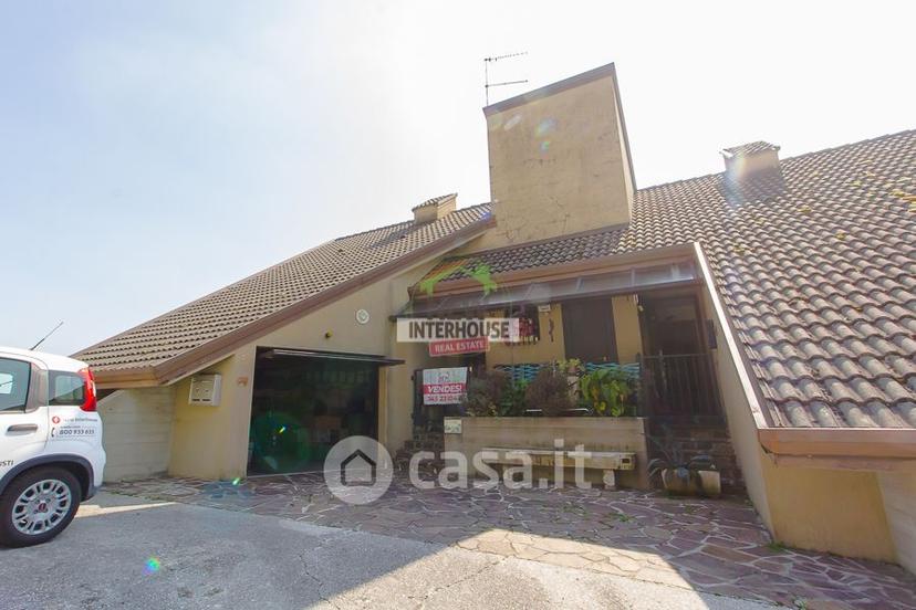 Villa in Località R Z — foto 22 di 142