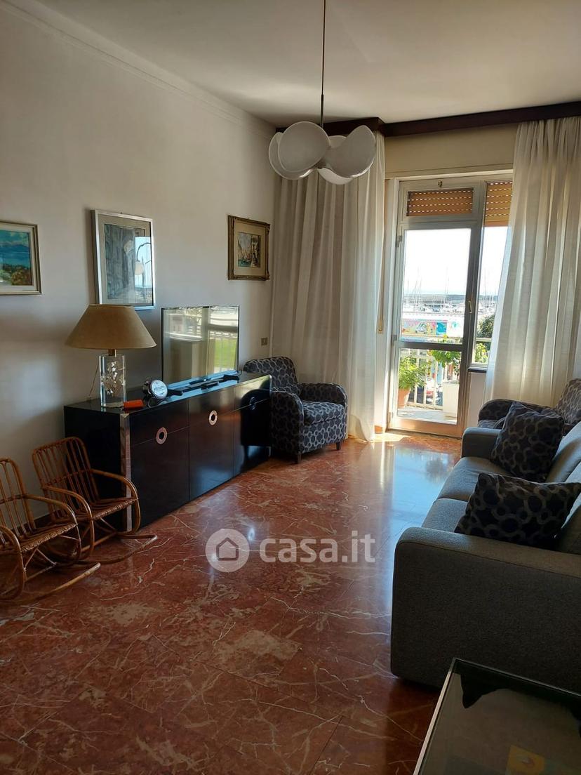 Quadrilocale in Corso Cristoforo Colombo 9 — foto 2 di 33