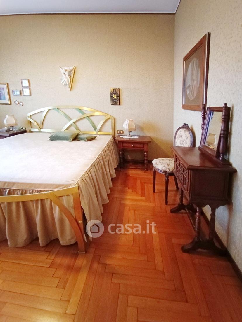 Quadrilocale in Via Carlo Cattaneo 36 — foto 12 di 36