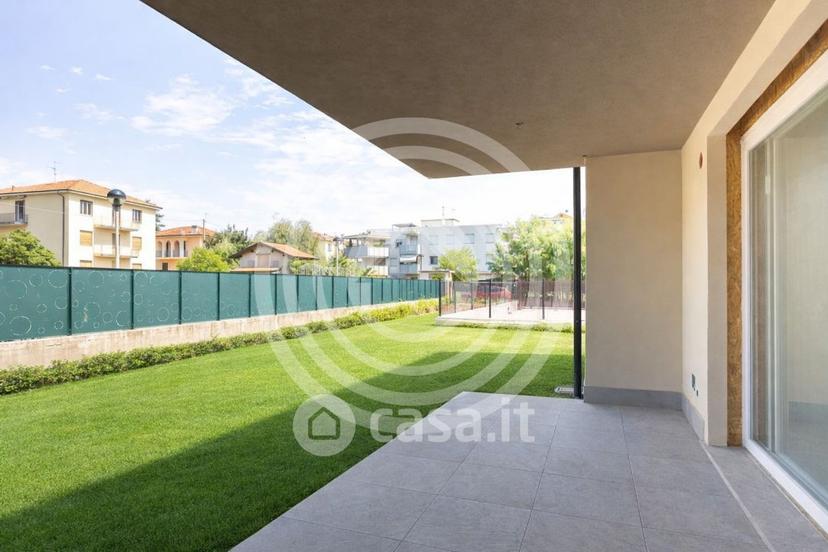 Trilocale in Via Filippo Turati 10 — foto 5 di 20