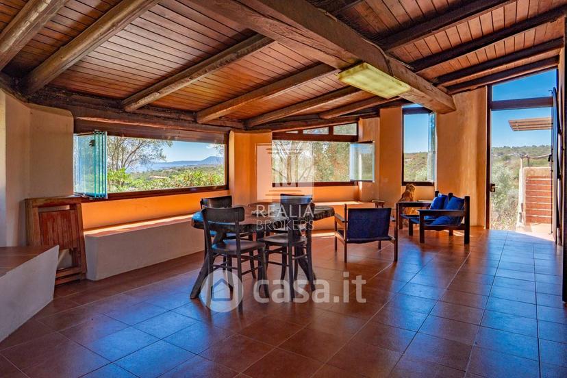 Villa in Via Tirreno 4 — foto 10 di 39