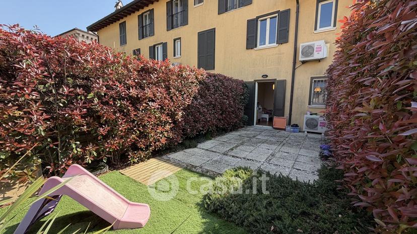 Trilocale in Via San Martino 18 — foto 9 di 31