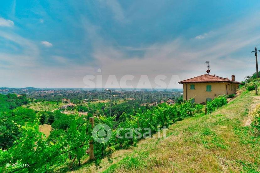 Villa in Via Belvedere 37 — foto 92 di 95