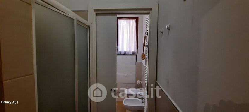 Stanza in Via Giacomo della Torre 2 — foto 2 di 15