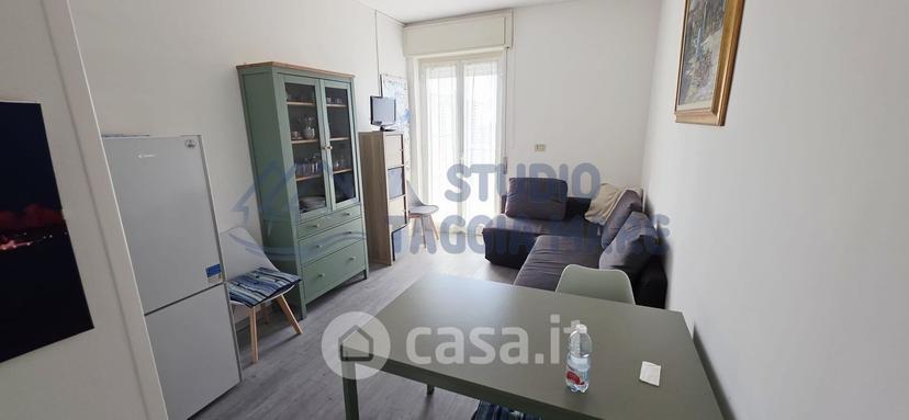 Bilocale in Via Marina — foto 8 di 13