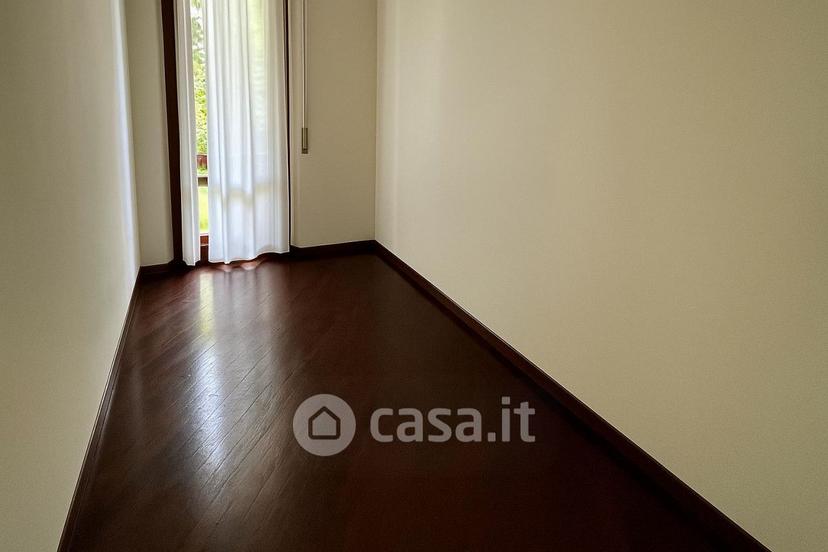 Villa in Via A. Volta — foto 5 di 15