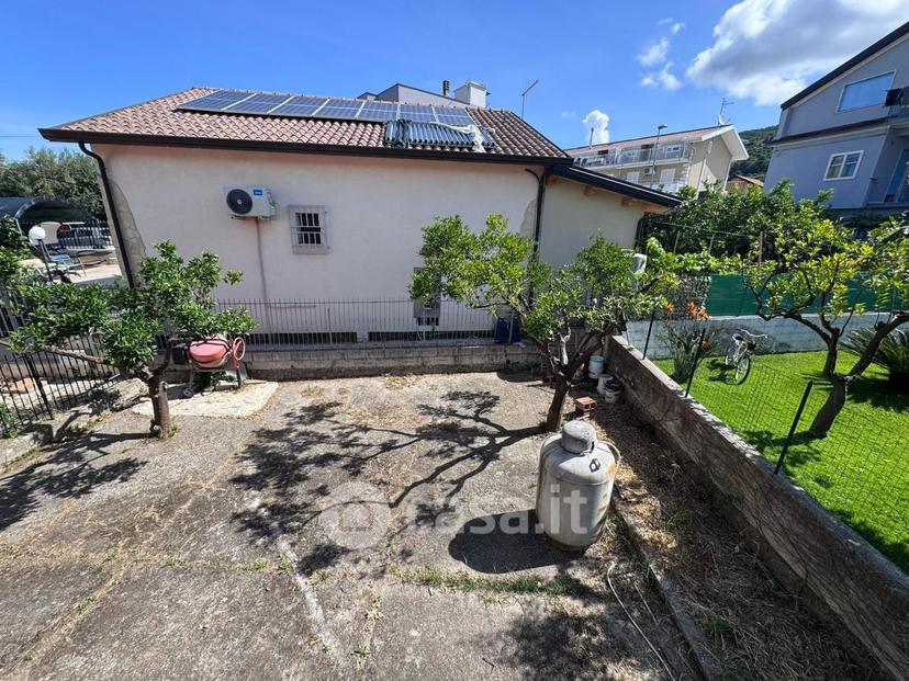 Quadrilocale in Via Radice 10 — foto 12 di 40
