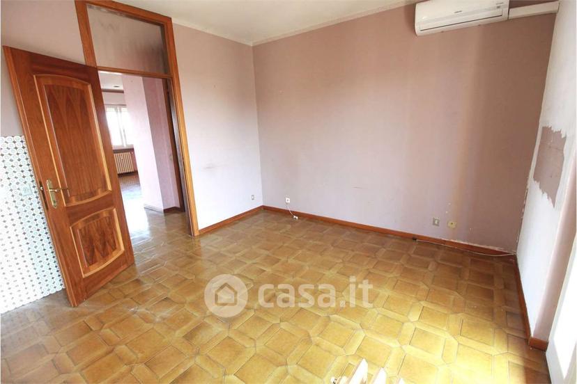 Quadrilocale in Via Fara 31 — foto 4 di 39