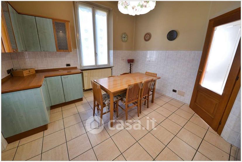 Villa in Via Alessandro Volta 26 — foto 5 di 18